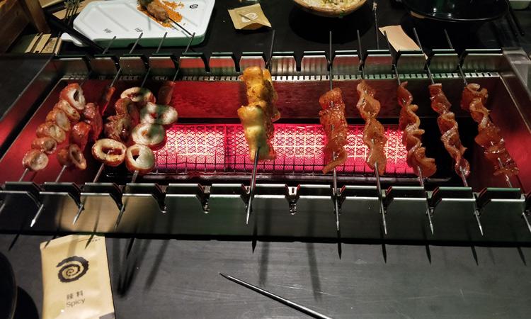 室內(nèi)無煙燃?xì)庾詣有D(zhuǎn)燒烤爐